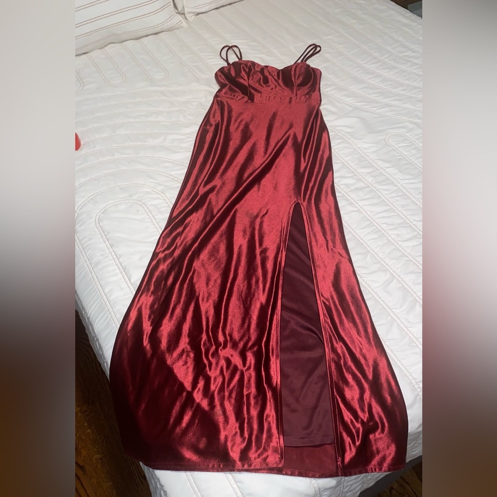 Women bridesmaids formal prom dress burgundy velvet spaghetti straps